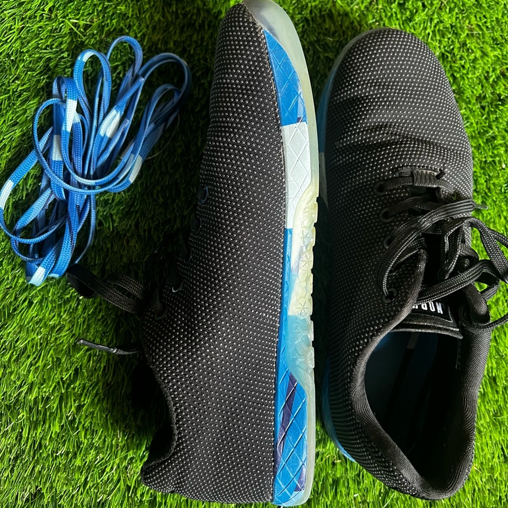 NO BULL, Black with Blue, Size 10.5
